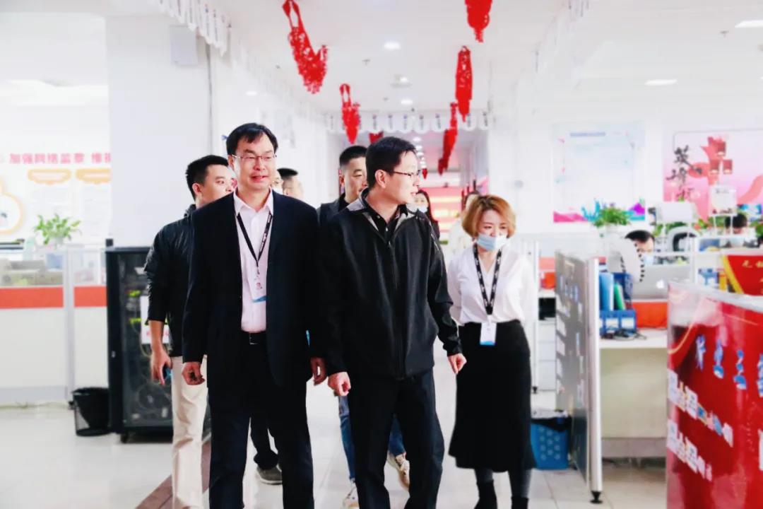 新疆南宫28NG相信品牌的力量总经理 袁刚先生